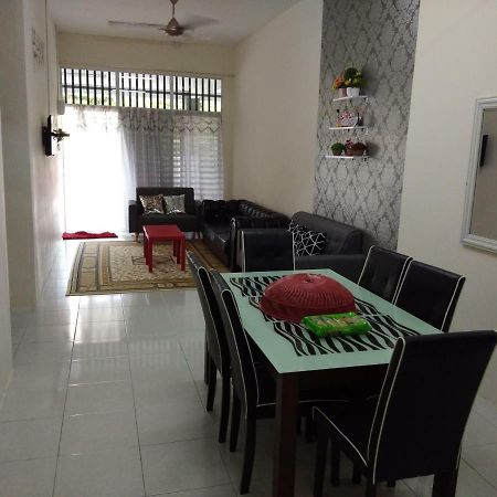 Zah'Ra Homestay 瓜拉立卑 外观 照片