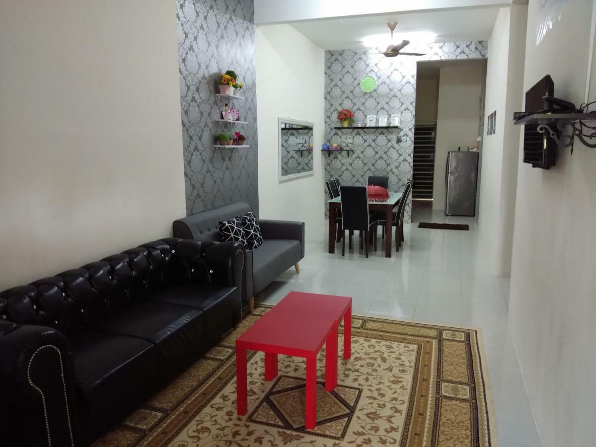 Zah'Ra Homestay 瓜拉立卑 外观 照片